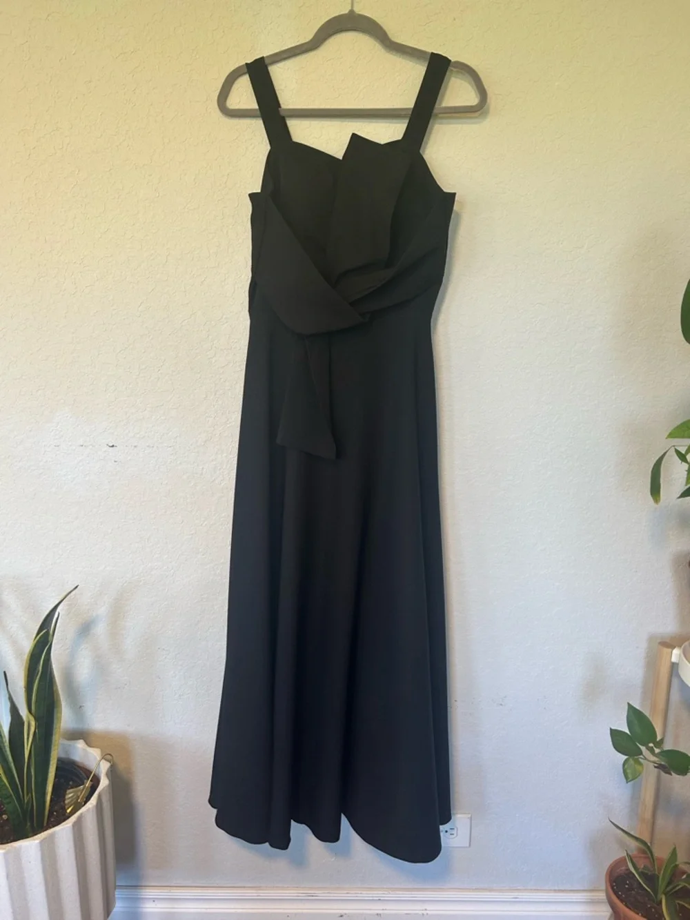 Elegant Chicwish Black Maxi Dress/Gown with Waist Tie, Party Dress - Picture 2 of 11